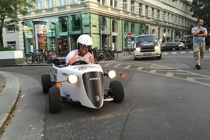 NEW: Hotrod Vienna Sausage Tour - How your ride flows from training to main sights