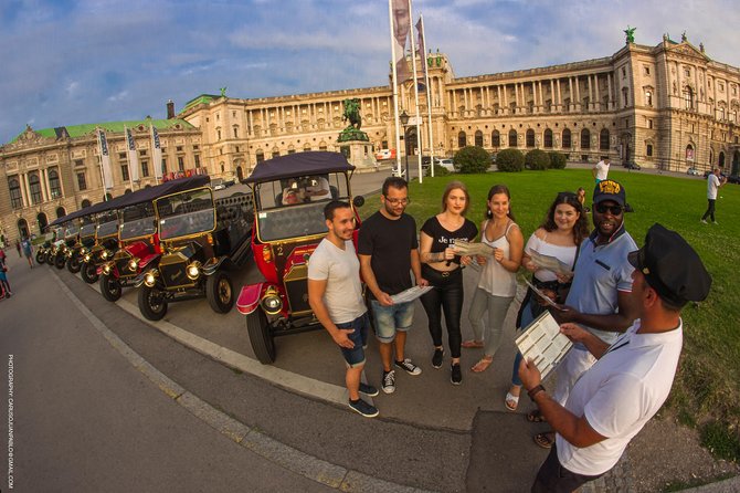( Night Tour ) With Private Guide + wine or prosecco - The Private-Group Math: When the Price Feels Right