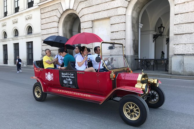 Oldtimer Tour Vienna Gold Tour - Vienna in 45 minutes: why this old-car tour works