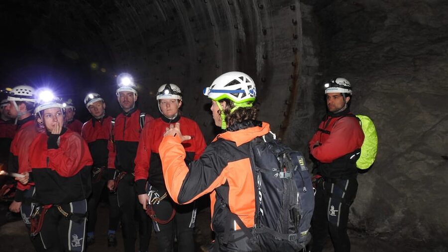Ötztal: Guided Cave Tour for Beginners - Who This Tour Fits Best, and Who Should Skip It