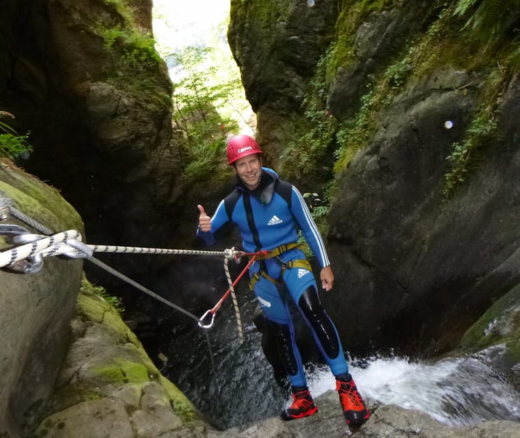 Ötztal: Obere Auerklamm Canyoning Tour for Beginners - Schnapps, showers, and photos: finishing with comfort