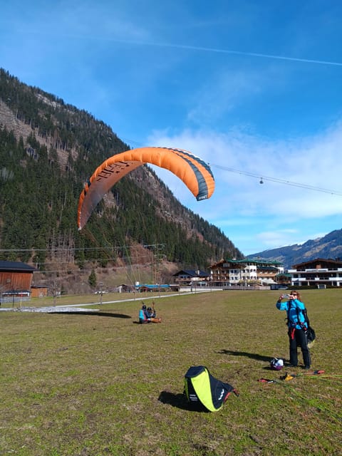 Paragliding Tandem Flight - Who this suits best, and who should think twice