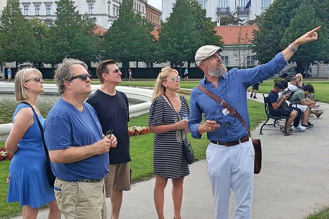 Private Belvedere Palace and Museum Tour - Belvedere in 2.5 Hours, and why a private guide matters