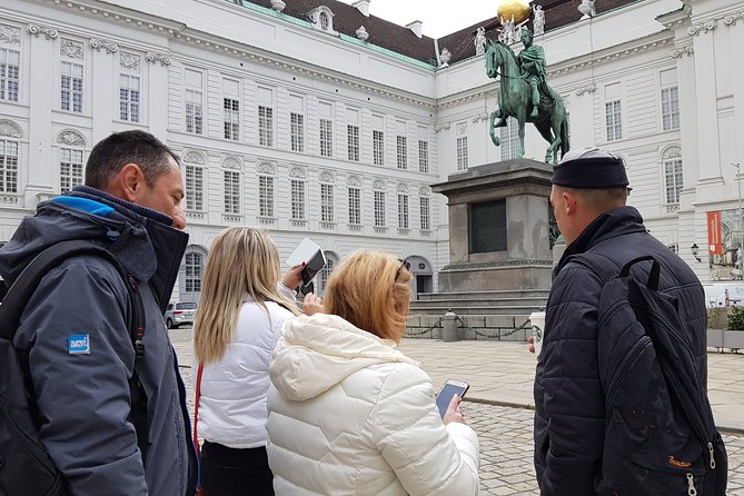 Private City Discovery walk - Historical Treasure hunt - Key things to know before you start