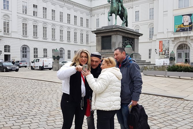 Private City Discovery walk - Historical Treasure hunt - Michaelerplatz to the other landmarks: what you will see and do