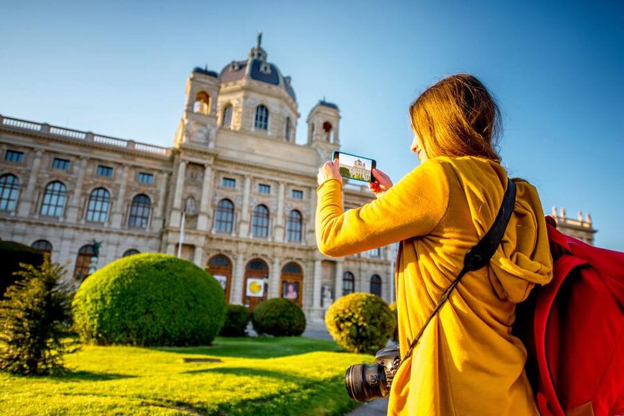 Private day trip from Budapest to Vienna and back - Private car comfort, bottled water, and a driver who keeps things calm