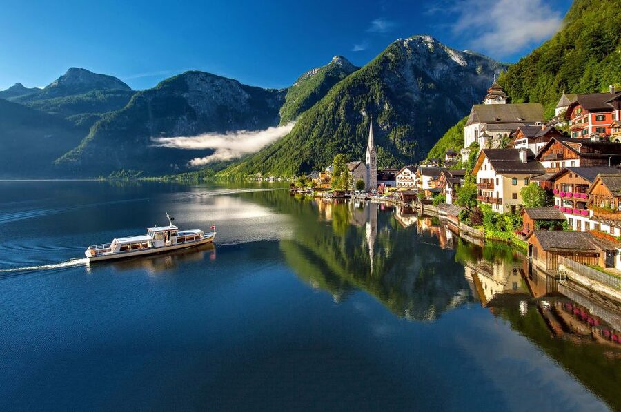 Private Hallstatt Full-Day Tour - Schloss Fuschl Photo Stop, Lake Fuschl Views, and What 20 Minutes Really Means