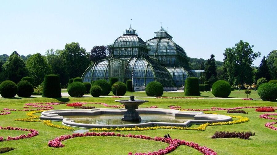 Private Schönbrunn Palace Tour: Entrance included - Key Points to Know Before You Go