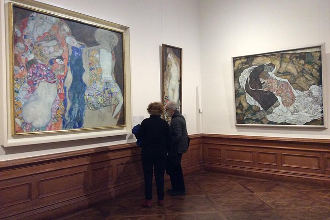 Private Themed Tour of the Belvedere with an Art Historian: "The Kiss" by Gustav Klimt: how it became the Symbol of the Viennese Art - How the guide translates Klimt into a readable language