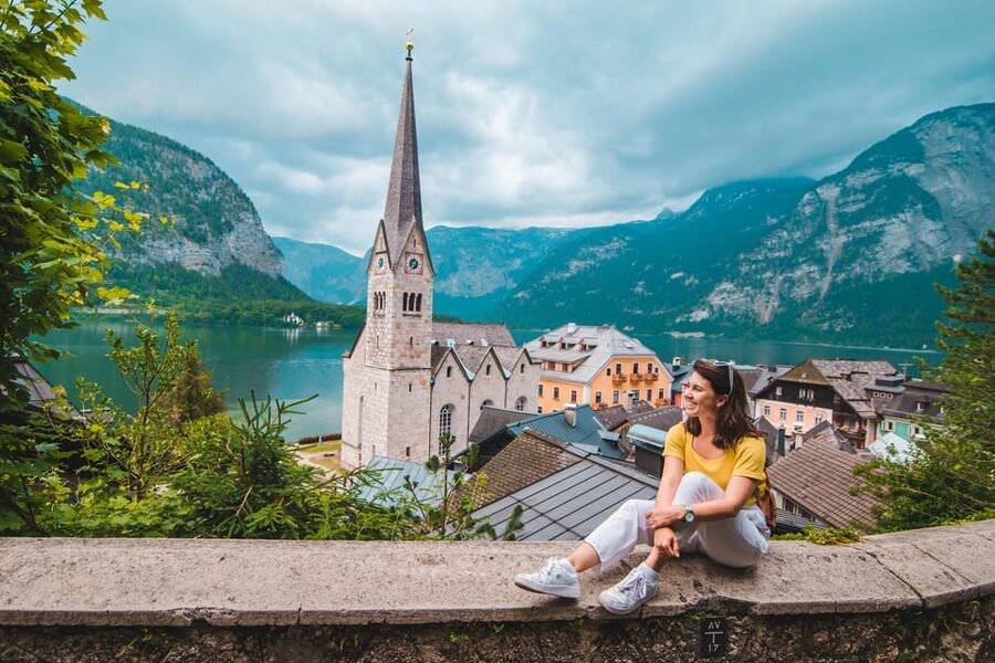 Private tour from Vienna to Hallstatt, Skywalk & Salt Mine - Your English Driver: Knowledge Sharing Without Rigid Guidance