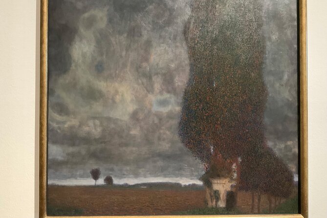 Private Tour of Viennese Art in the Leopold Museum: Klimt, Schiele, Kokoschka - Entering The Leopold Museum and Meeting Schiele’s Provocation