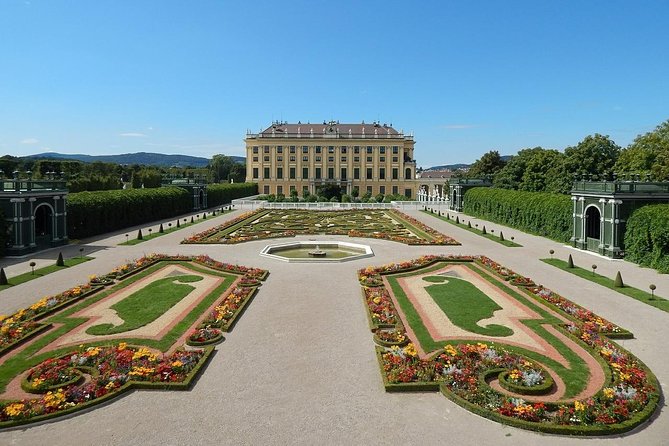 Private transfer from Salzburg to Vienna, 2 hours for sightseeing - Price and value: is $339.55 per person fair?