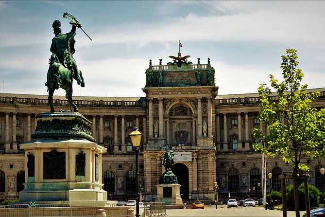 Private Vienna Highlights History Walk — WWII and Post War Vienna - Schwarzenbergplatz and the Soviet War Memorial: remembrance is complicated