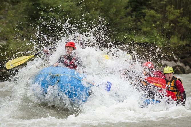 Rafting in Salzach with a state-certified raft guide - Salzach WW3 rafting on a manageable 11 km stretch