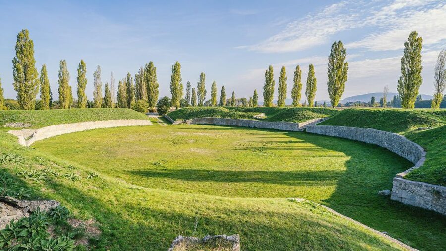Roman City of Carnuntum Admission - Roman City Carnuntum’s restored quarter: seeing daily life in the right places