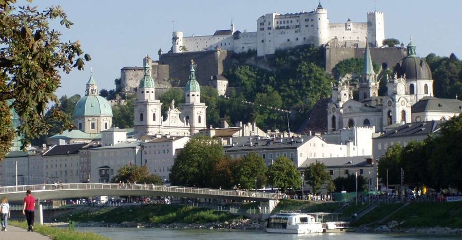 Salzburg 2.5-Hour Walking Tour: Mozart, Old Town & More - Mirabell Palace: the baroque opener to Salzburg
