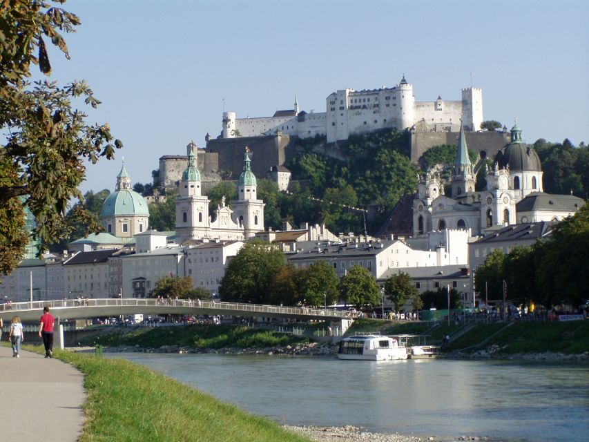 Salzburg 2.5-Hour Walking Tour: Mozart, Old Town & More - Mönchsberg Hill finale: panorama with an optional €4 elevator