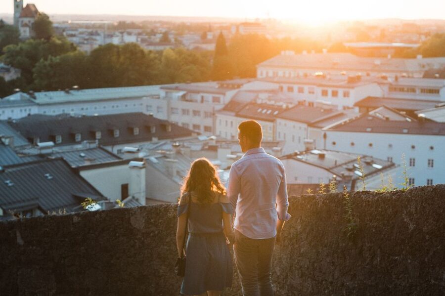 Salzburg: 2-Hour Guided Walking Tour with a Photographer - Price and Value, What You’re Really Paying For