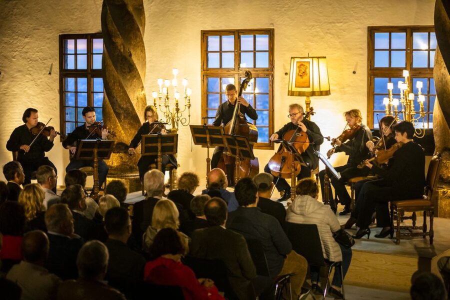 Salzburg: Best of Mozart Fortress Concert and Dinner - The Golden Hall concert: small-room Mozart that feels close