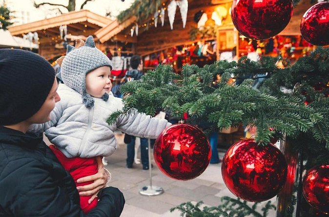 Salzburg Christmas Markets Day Trip from Vienna - Old Town Salzburg walking tour: orientation plus Mozart highlights