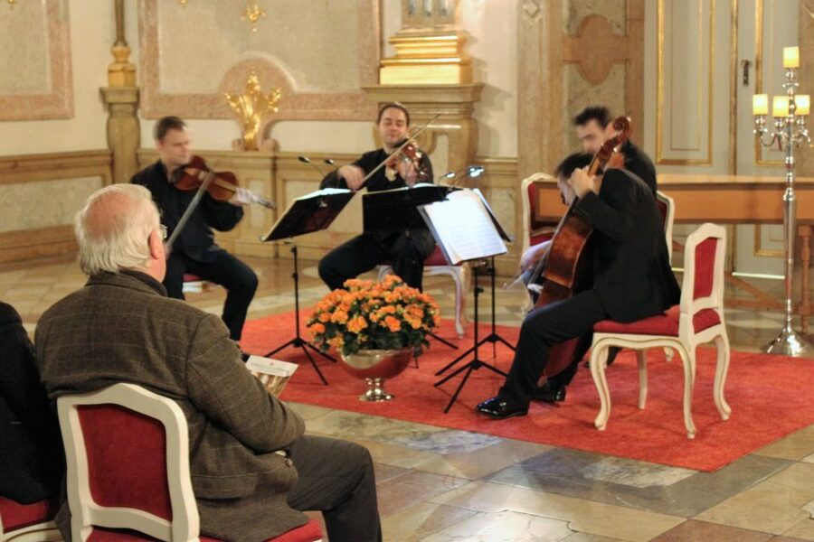 Salzburg: Dinner and Classical Concert at Mirabell Palace - Dinner at Restaurant Mirabell: the evening starts with a plan