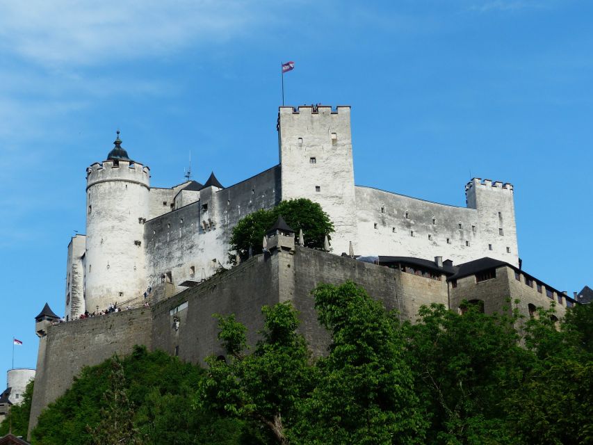 Salzburg: Express Walk with a Local in 60 minutes - Why this 60 to 90 minute Salzburg walk works