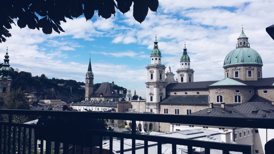 Salzburg: Express Walk with a Local in 60 minutes - Salzburg Cathedral stop: power, scale, and easy photo wins
