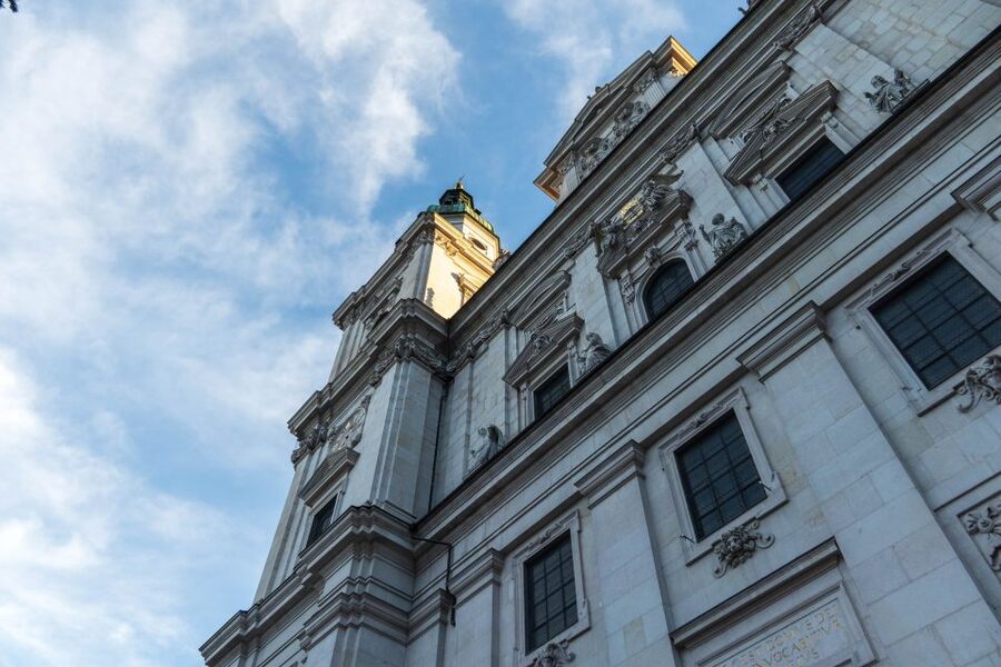 Salzburg: Express Walk with a Local in 60 minutes - Price and value for Salzburg orientation