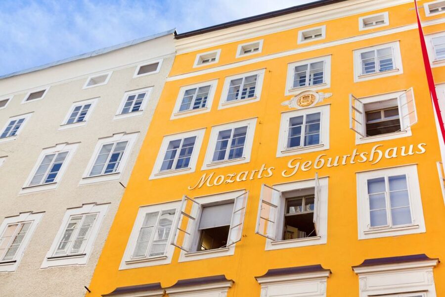 Salzburg: Life of Mozart Private Guided Walking Tour - Price and value: why 260 per person can make sense