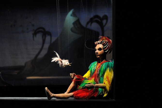 Salzburg Marionette Theater: The Magic Flute SHORT version (1 hour) - Inside the baroque hall, what the 1-hour show experience feels like