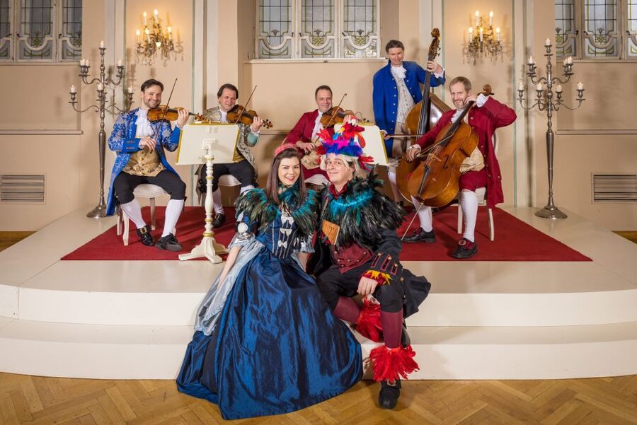 Salzburg: Mozart Concert with Dinner - Seating, sightlines, and what to do if you want the best view