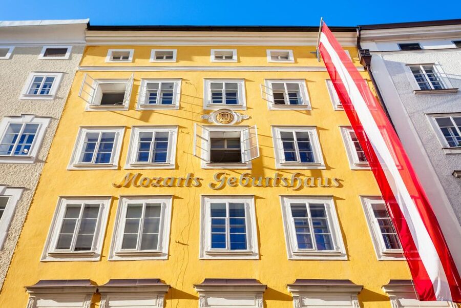 Salzburg: Old Town, Mozart, & Mirabell Gardens Walking Tour - Should you book this Salzburg Old Town, Mozart, and Mirabell Gardens walk?