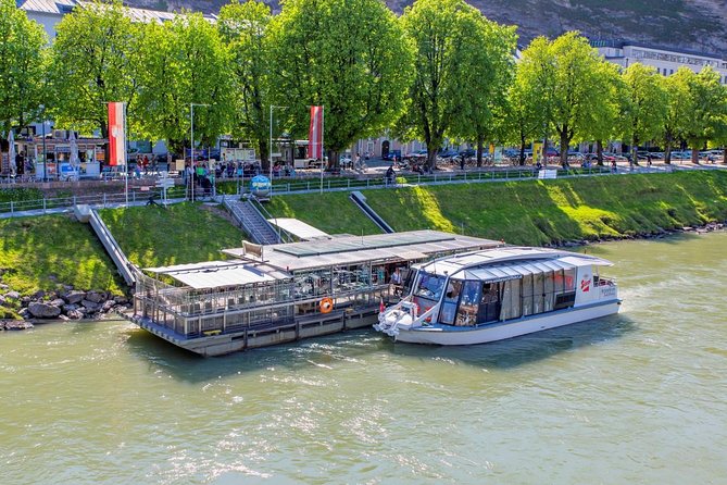 Salzburg Panorama Cruise on the Salzach river - The boat experience: seating, heat, photos, and comfort