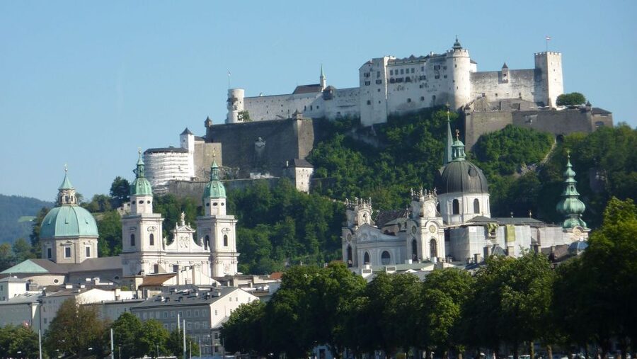 Salzburg Private Walking Tour - Enter Getreidegasse: Salzburg’s Main Stage for Mozart