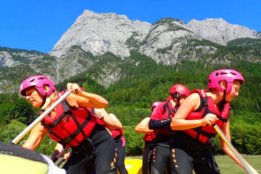 Salzburg: River Rafting Trip for Beginners - The 10km on-water ride, where sandbanks meet the splashy surges