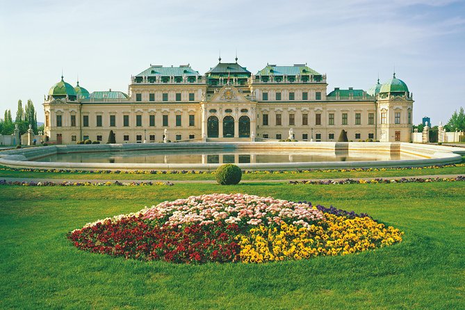 Schoenbrunn Palace Skip-The-Line and Vienna Highlights Private Tour - Hundertwasserhaus: color and rule-breaking in 20 minutes