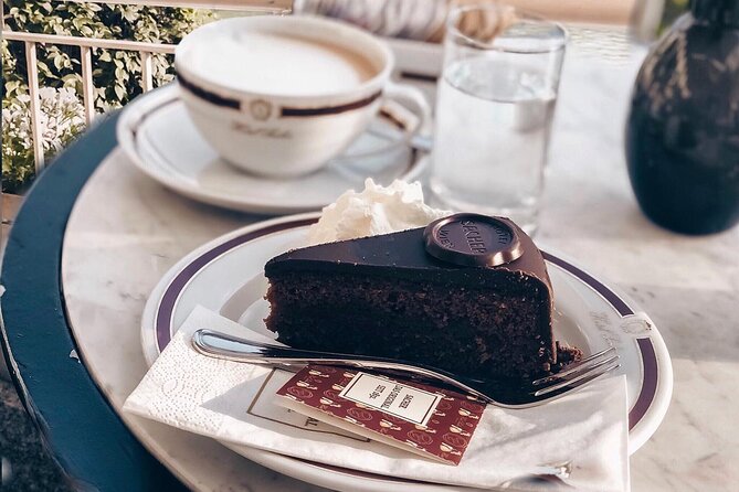 Self-Guided Tour of Salzburg: Stories, Photo Spots & Desserts - Museum der Moderne Monchsberg, a lift ride for modern art and panorama