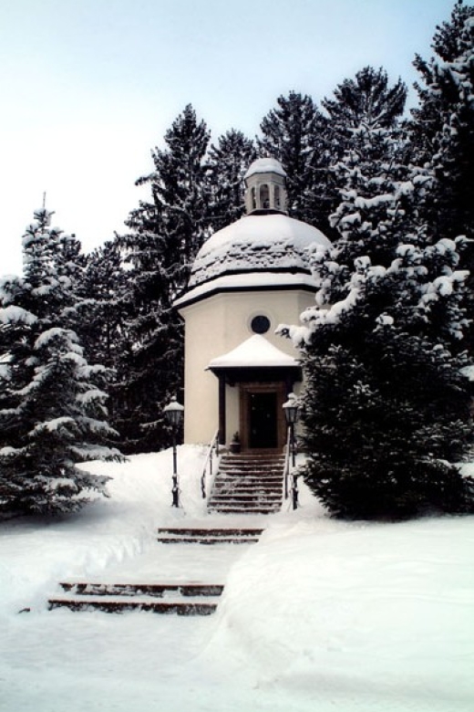Silent Night Oberndorf Christmas Eve Tour from Salzburg - Learning the origin story without turning it into a lecture