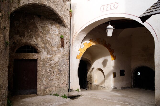 Skip-the-line Hohensalzburg Fortress Private Tour and Ticket - Time planning: the 2-hour vs 4-hour choices
