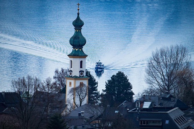 Small-Group Christmas Day Trip to Hallstatt from Vienna - Mondsee and St. Gilgen: classic churches, lakeside views, and Mozart family ties