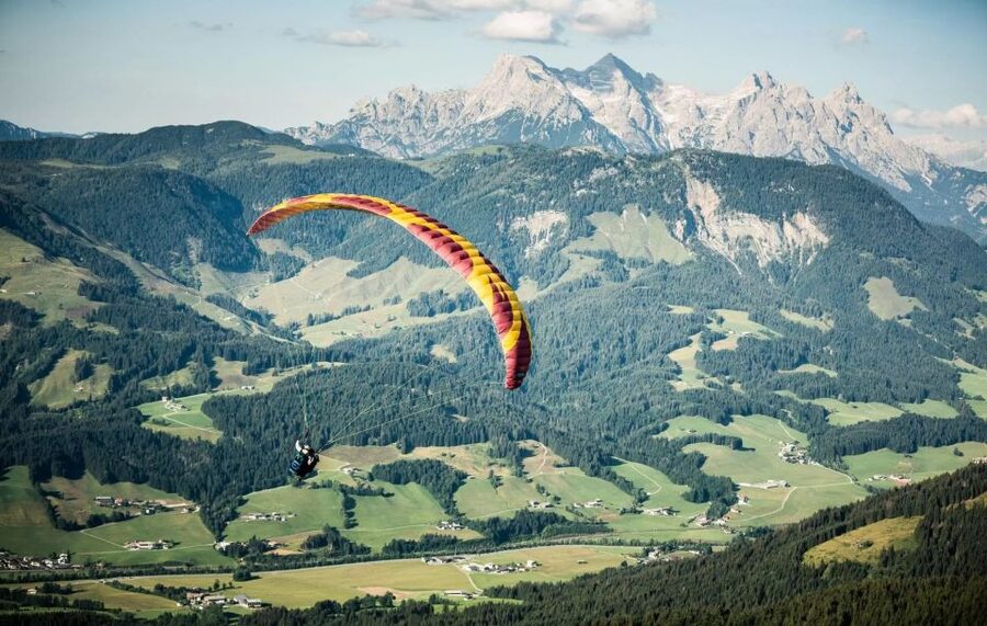 St Johann in Tirol: Tandem Paragliding - Gearing Up and the Quick Safety Lesson You Actually Need