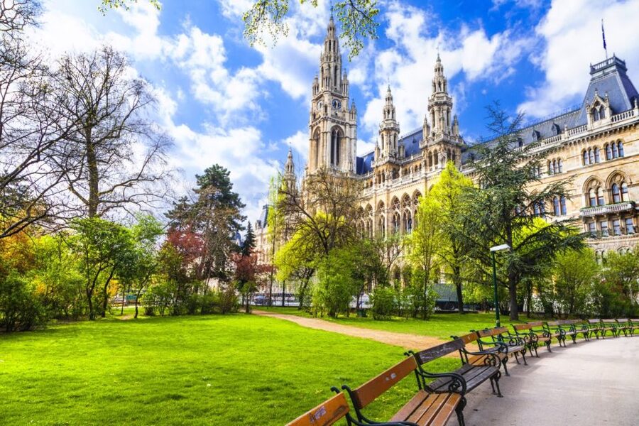 St Stephen's Cathedral, Top Churches of Vienna Old Town Tour - Schottenkirche passes to Minoritenkirche: the Last Supper you do not expect