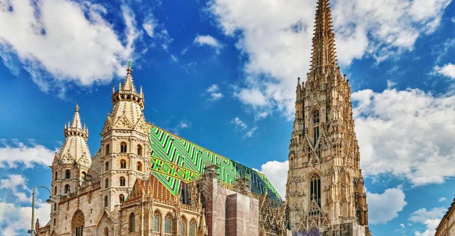 St Stephen's Cathedral Vienna Old Town Walking Tour - The 2-hour option: cathedral interior focus, no tower tickets