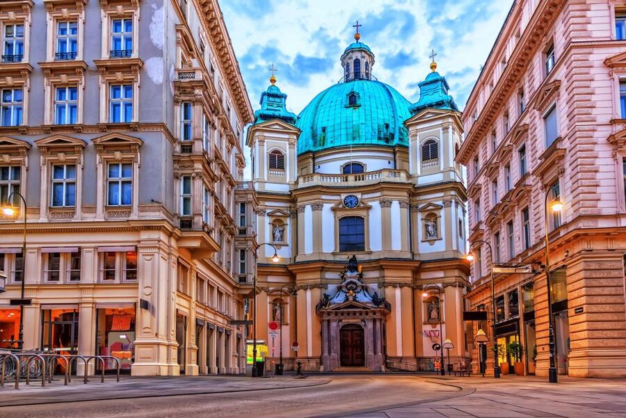 St Stephen's Cathedral Vienna Old Town Walking Tour - The 2.5-hour choice: North and South Towers plus a few smart extras