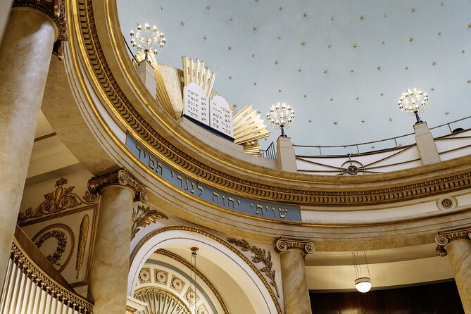 Stadttempel Admission Ticket with a guided tour - Why the one-hour length works in Vienna