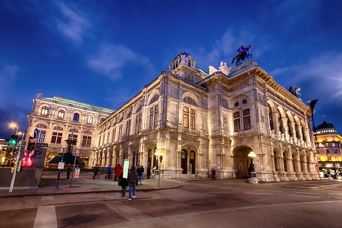 STATE OPERA - PRIVATE guided tour (tickets included) - Who this tour suits best