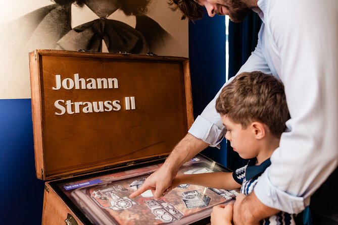 Strauss Exhibition incl. LED Concert Show / Coffee + Strauss Cake - House of Strauss in Vienna, and why it works as a first-time visit