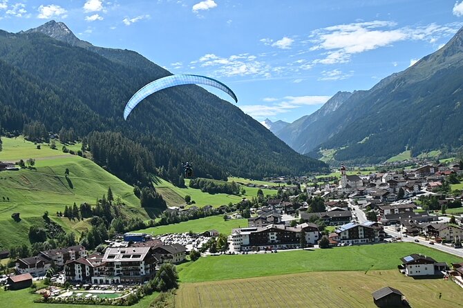 Tandem paragliding in the Stubai Valley near Innsbruck - Safety and Pilot Style, What to Expect Day-of