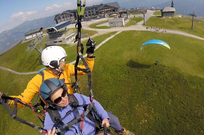 The Best Paragliding Tandem Flights in Zell am See Kaprun - Meeting Point at Talblick 1 (Piesendorf), Then the Flight Begins from Schmittenhöhe