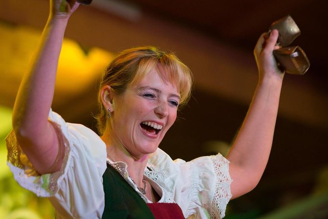 Tyrolean Folk Show Ticket in Innsbruck - Who This Tyrolean Folk Show Suits Best